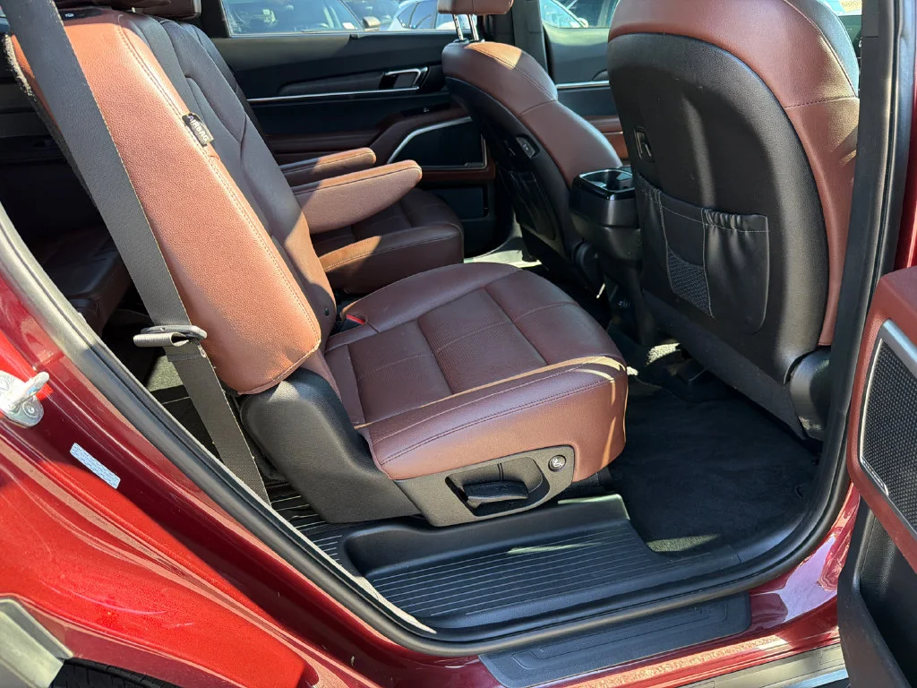 Used 2024 Red Kia EX image 15