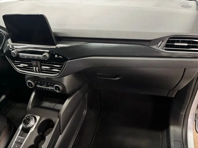 Used 2025 Silver Ford ST-Line Select image 20