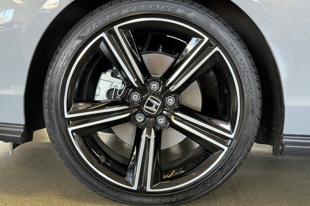 Certified Used 2025 Urban Gray Pearl Honda Sport image 35