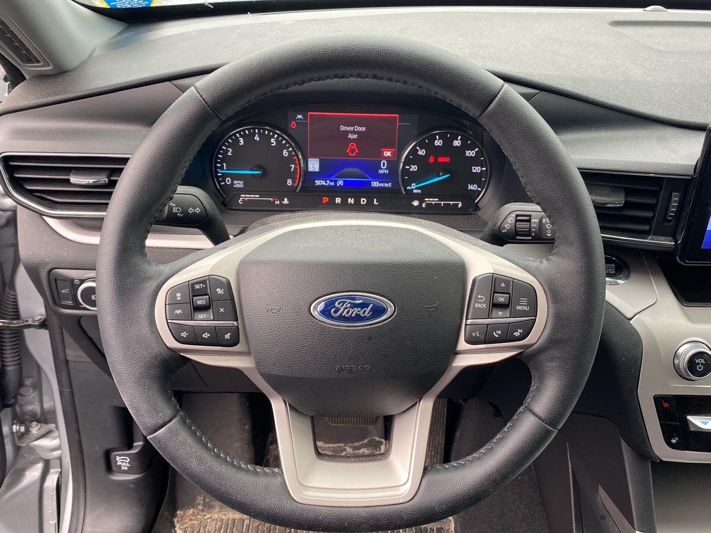Used 2023 Iconic Silver Ford XLT image 18