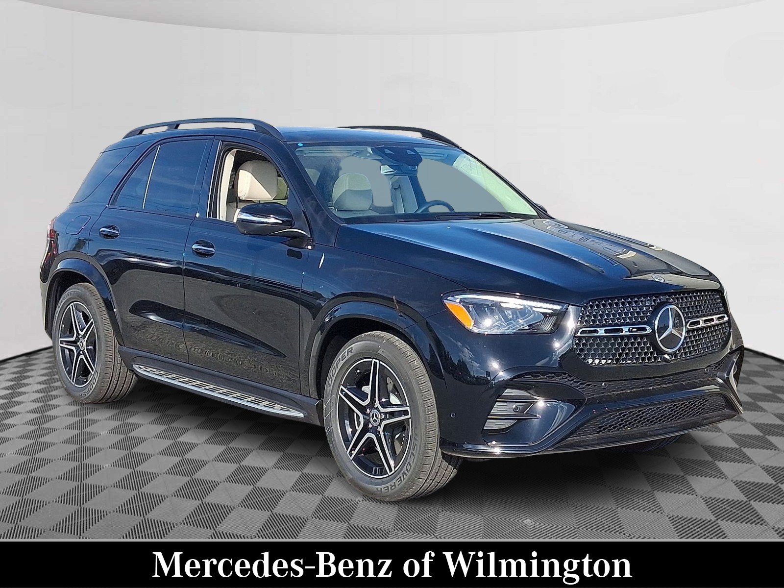 New 2026 Black Mercedes-Benz GLE 450 image 1