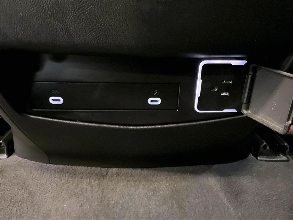 Used 2021 Black Cadillac Sport image 27
