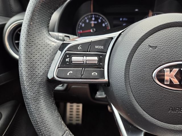 Certified Used 2021 White Kia GT-Line image 28