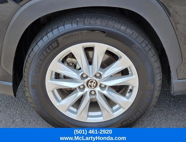 Used 2025 Jet Black Toyota LE image 18