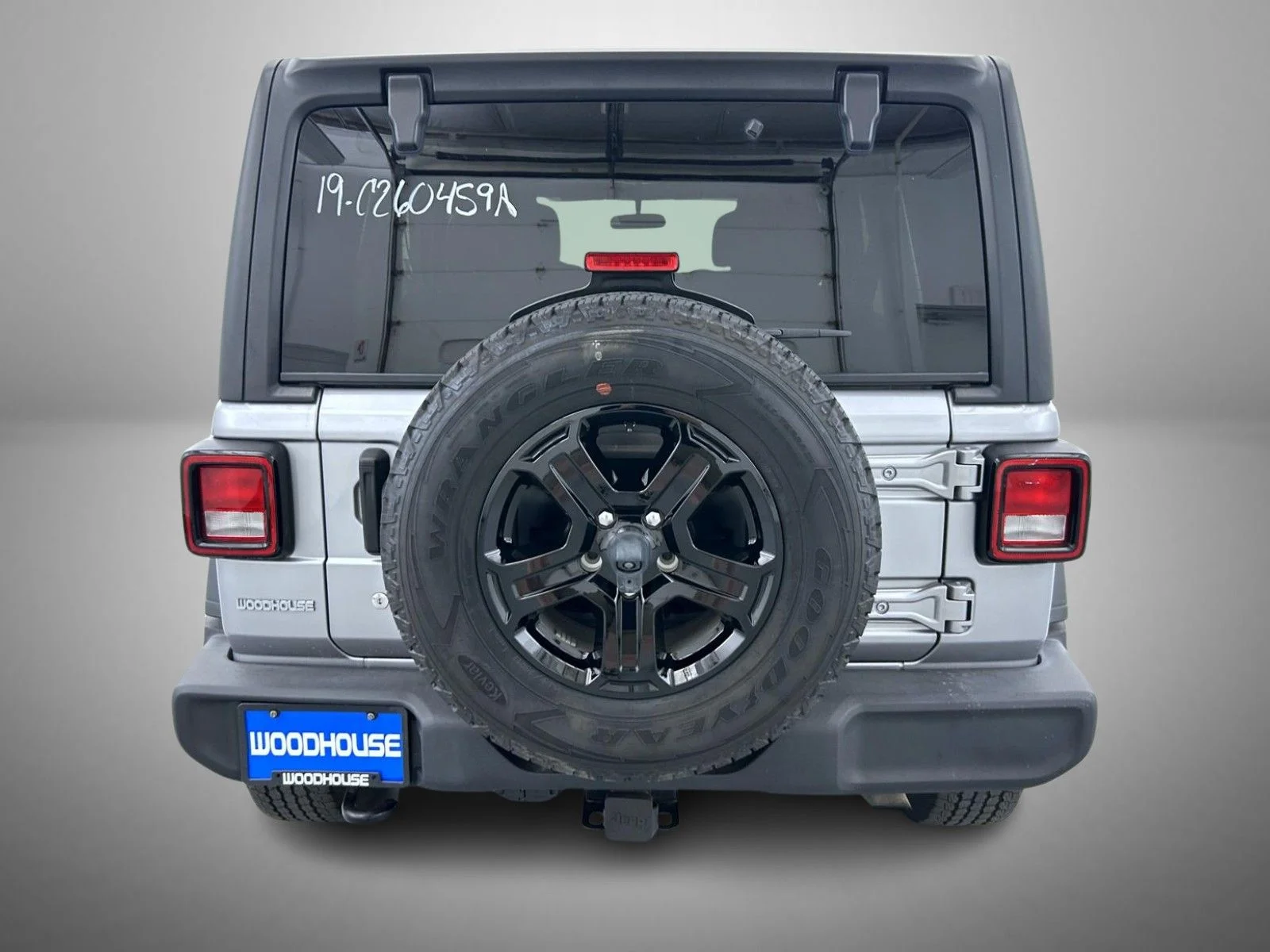 Used 2019 Silver Jeep Unlimited Sport S image 6