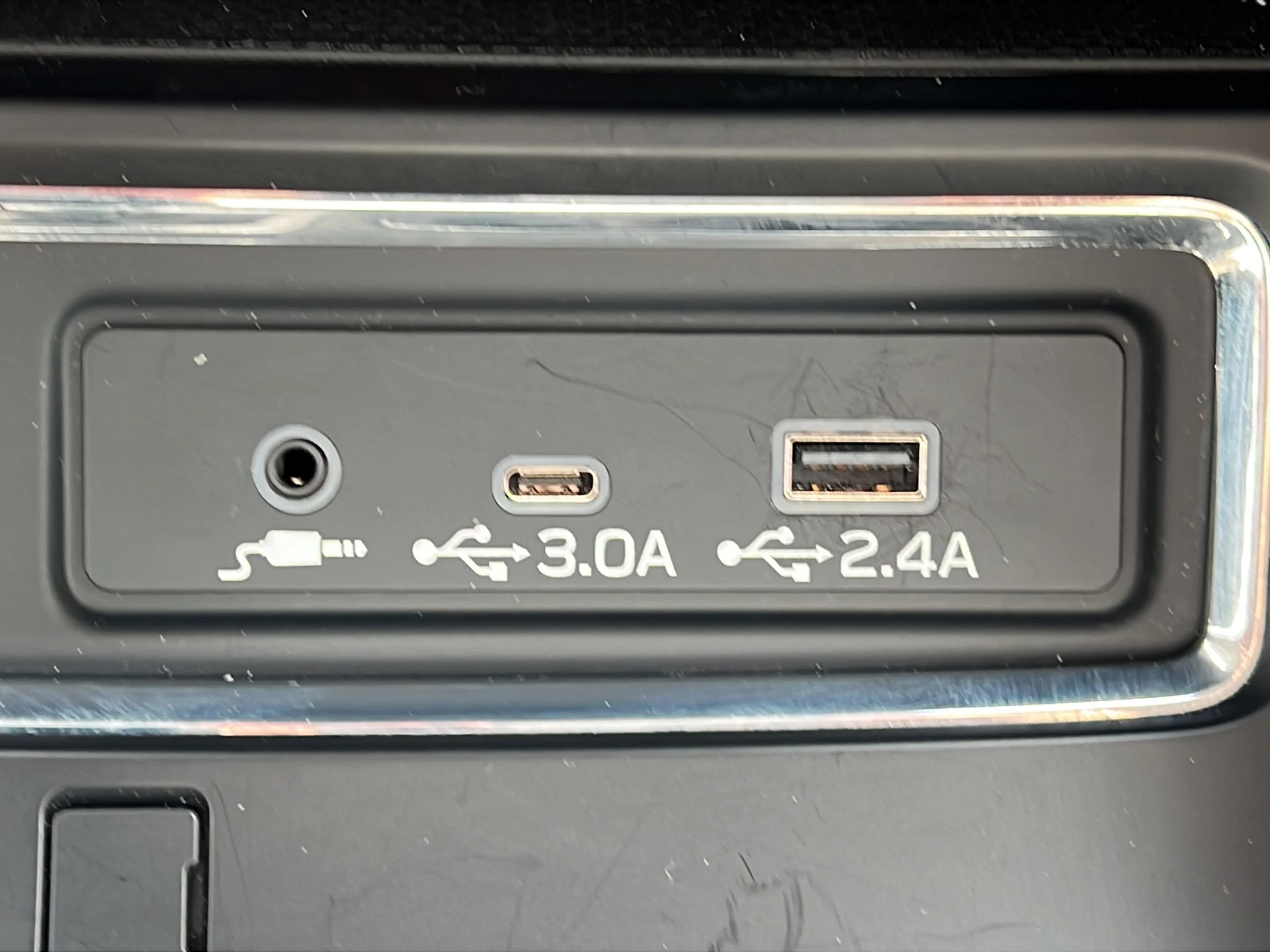 Used 2024 Autumn Green Metallic Subaru Limited image 22