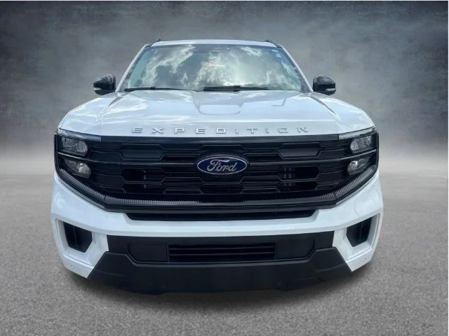 New 2026 Star White Metallic Tri-Coat Ford Active image 31