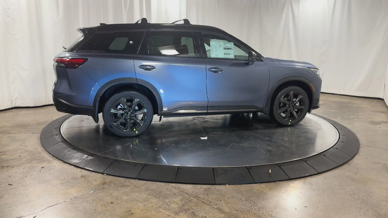 New 2026 2T MNBW BLUE INFINITI Autograph AWD image 9