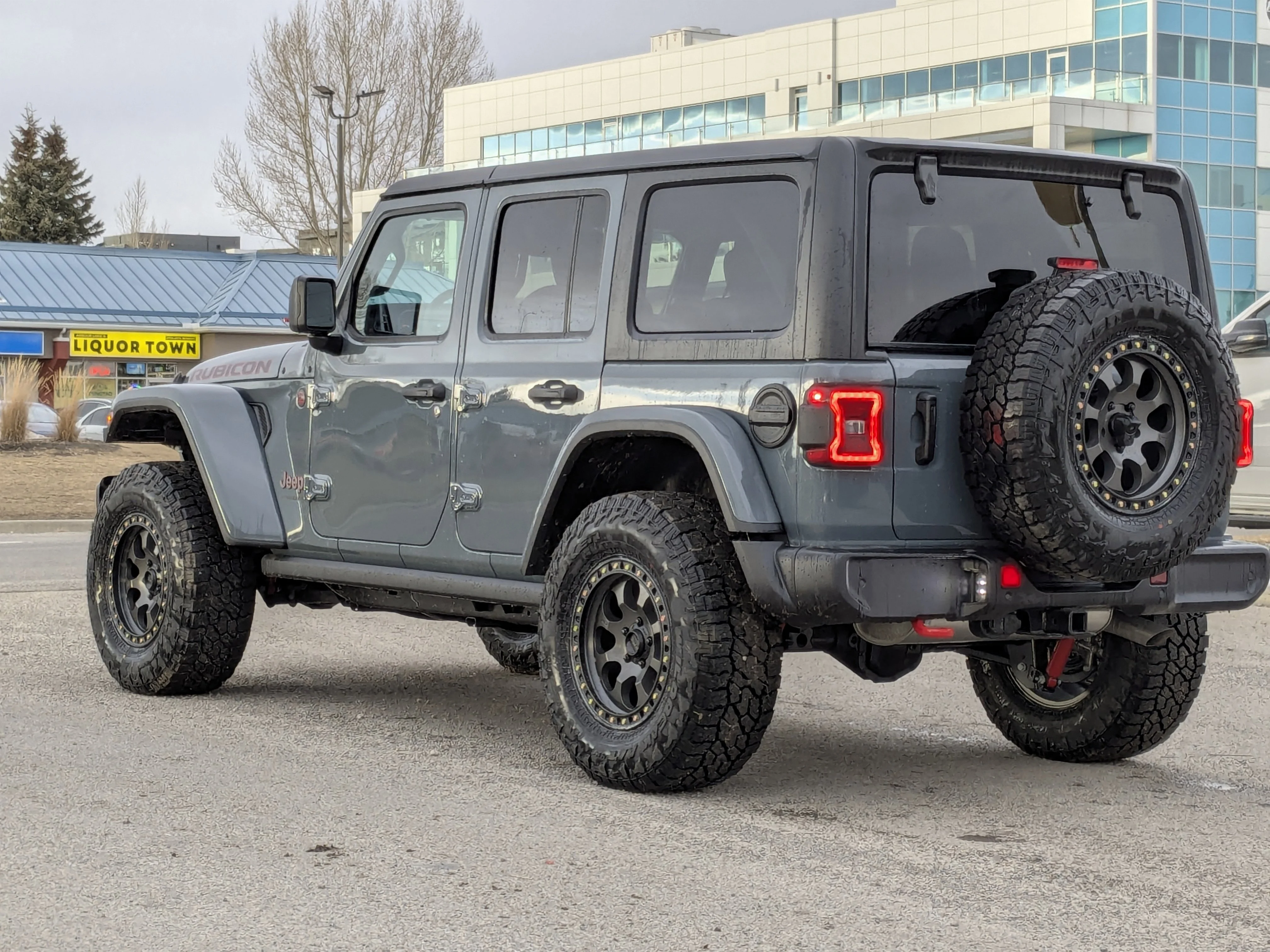 New 2026 Dark blue Jeep Rubicon - FUEL RIMS - AT 35 TIRES - HIGHLIFT HOOD JACK & TONS MORE! image 6
