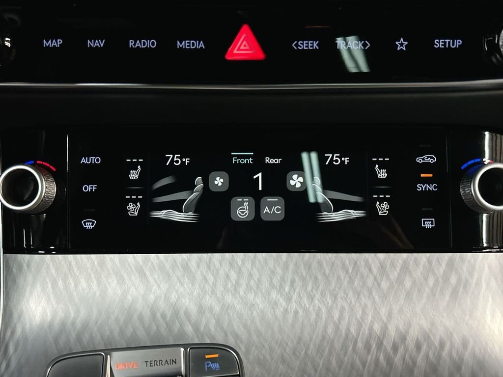 New 2026 White Genesis 2.5T Sport Prestige image 19