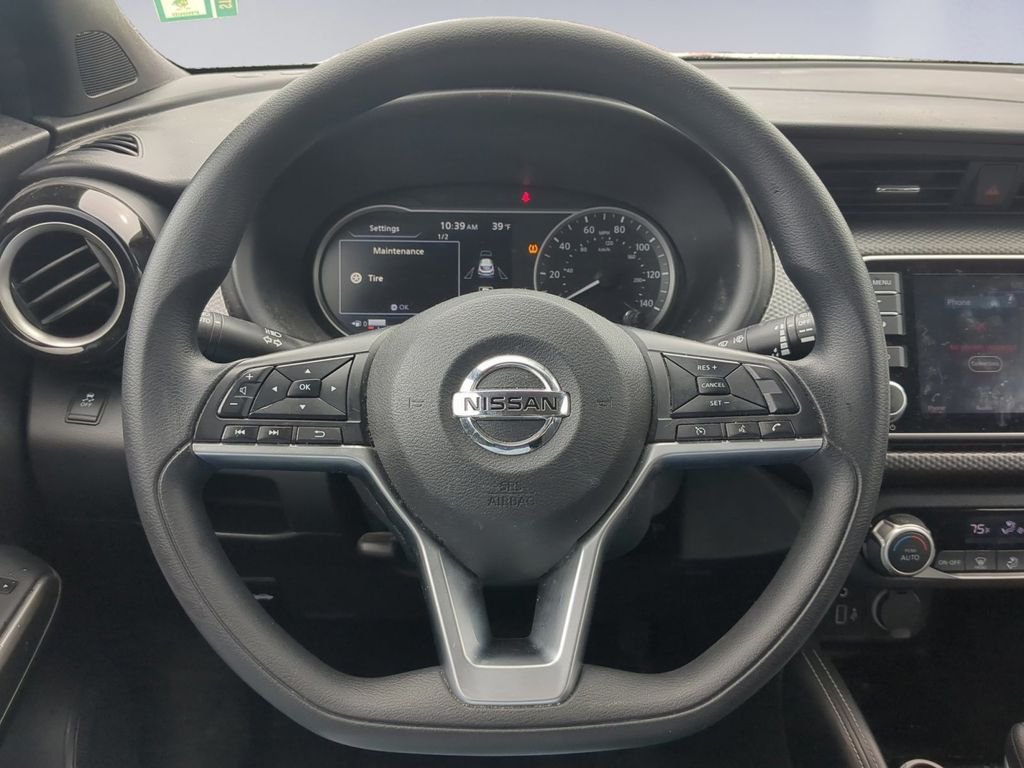Used 2018 Silver Nissan SV image 15