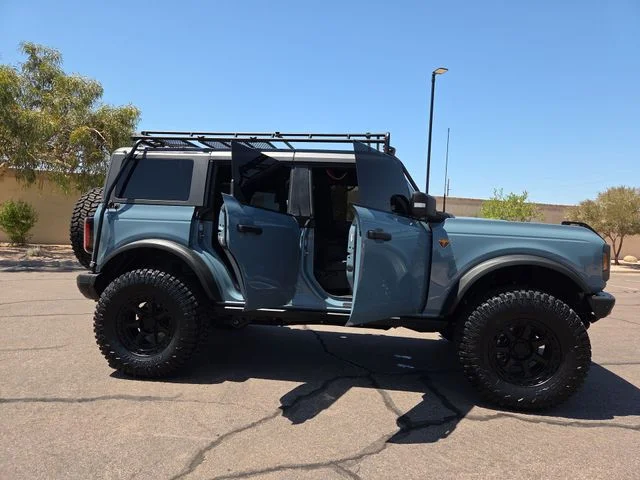 Used 2021 Green Ford Badlands image 2
