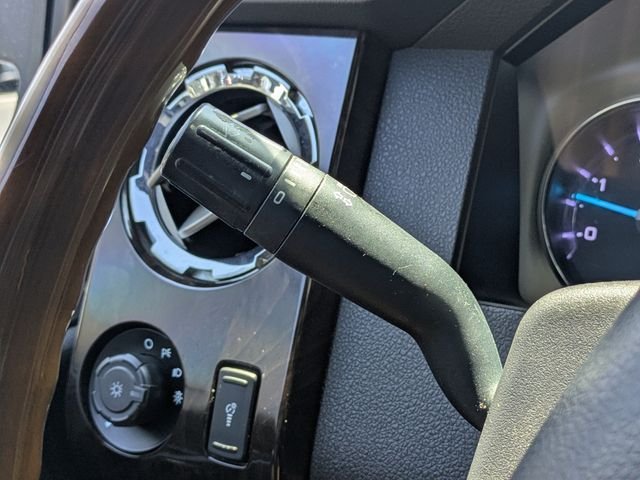 Used 2015 White Ford Platinum image 28