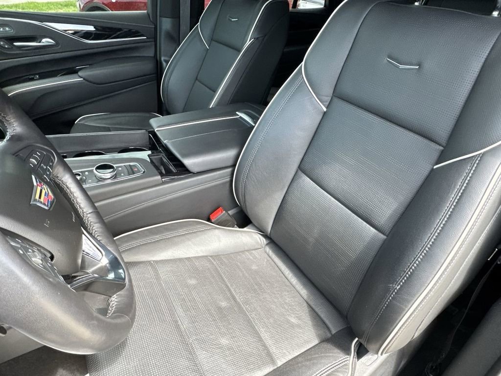 Certified Used 2023 Black Raven Cadillac Sport image 15