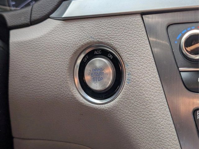 Used 2017 Silver Genesis 3.8 image 19