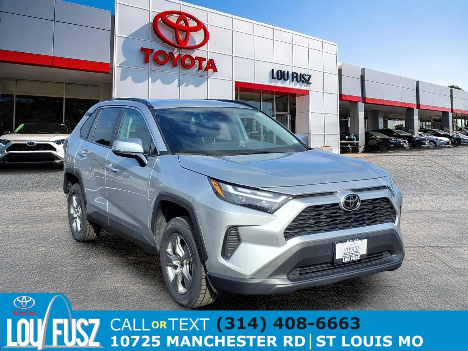 Used 2024 Silver Sky Metallic Toyota XLE image 1