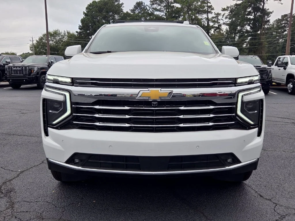 Used 2026 Summit White Chevrolet LT image 2