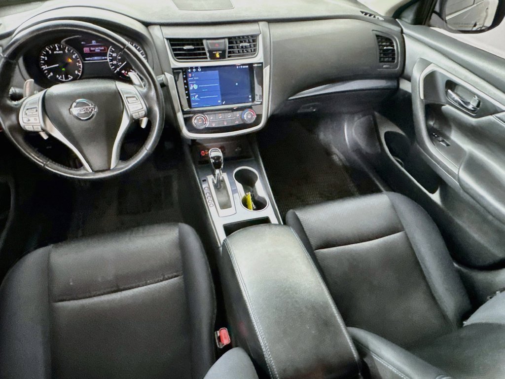Used 2018 Super Black Clearcoat Nissan 2.5 SR image 26