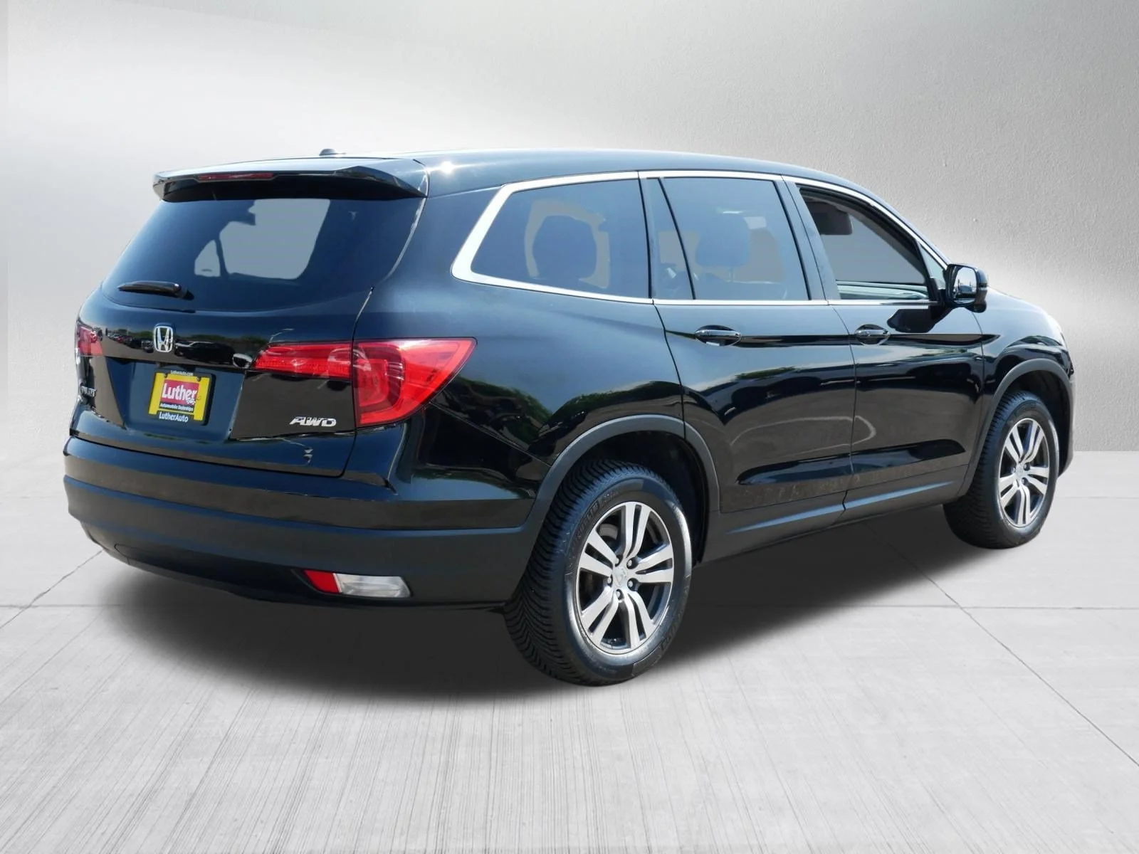 Certified Used 2017 Crystal Black Pearl Honda EX-L image 7