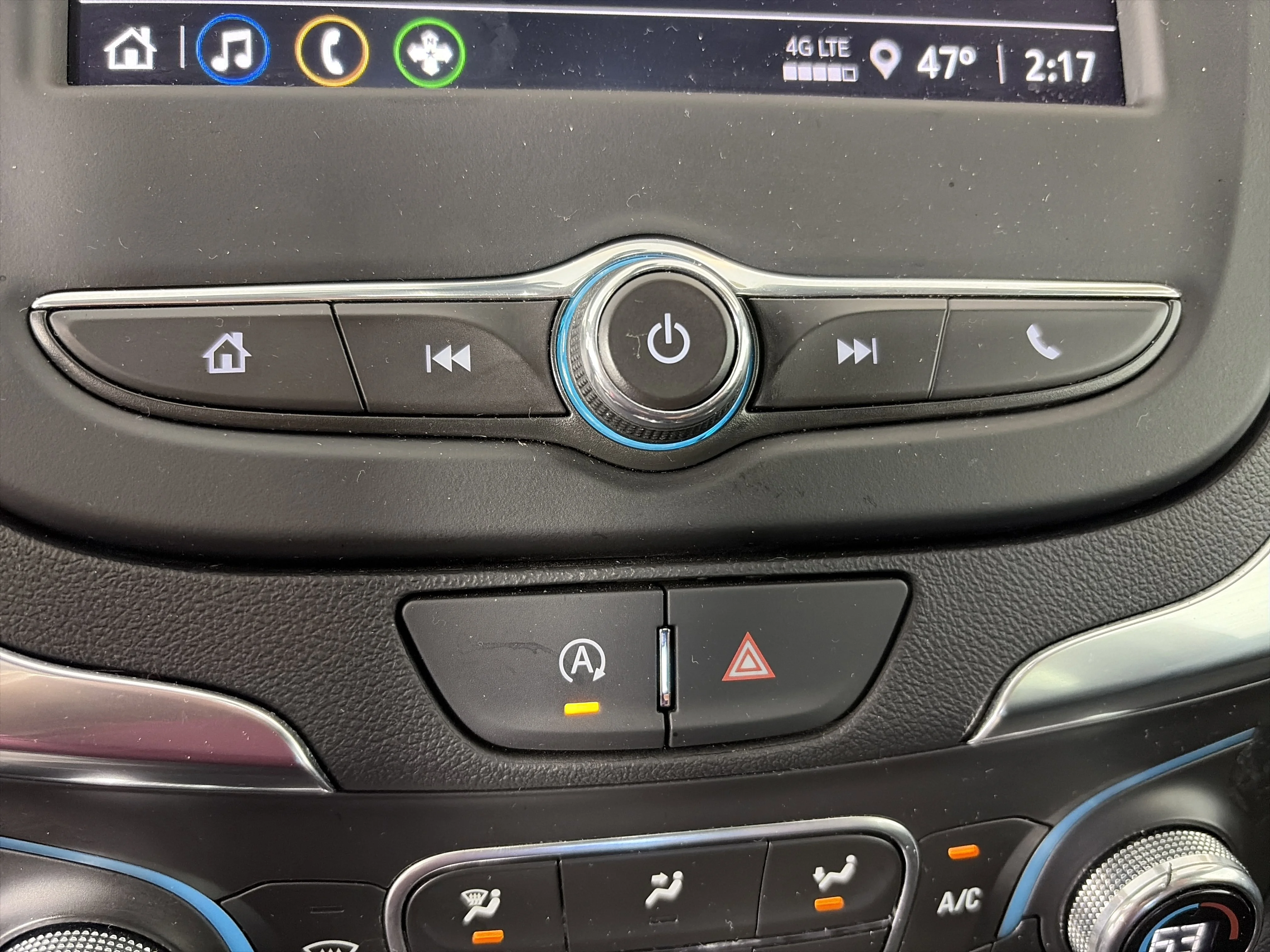 2024 Chevrolet Equinox LT - Photo 22