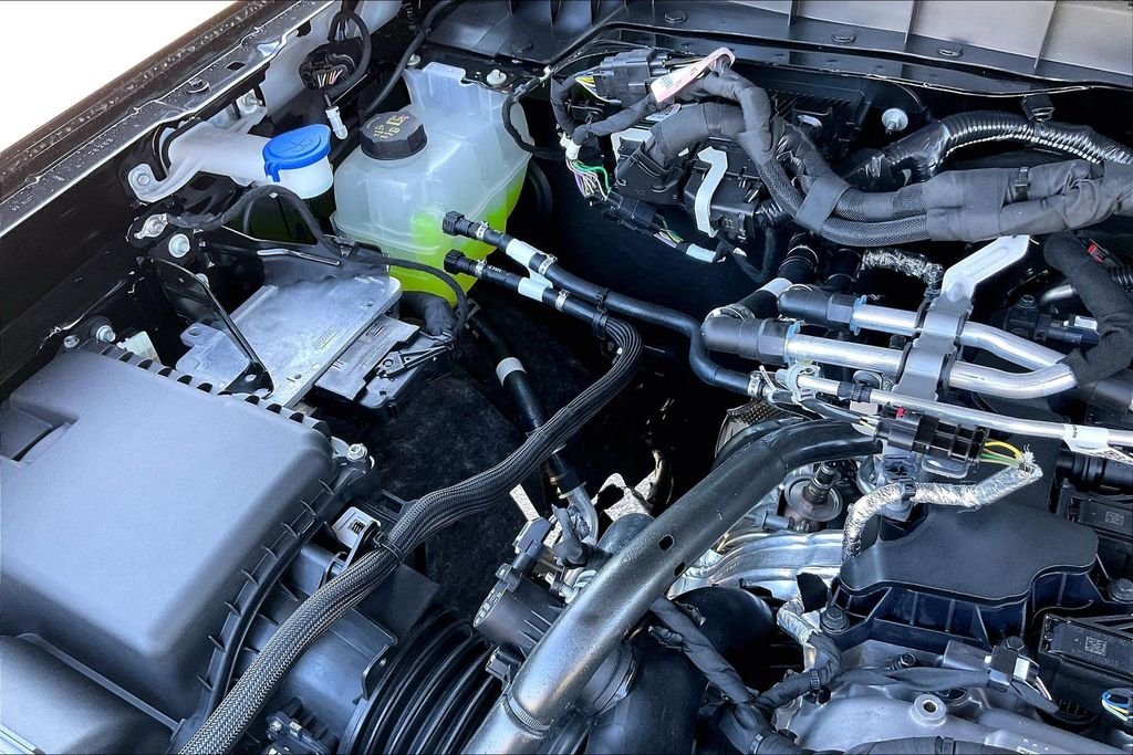 New 2025 Ford Bronco Base 4D Sport Utility