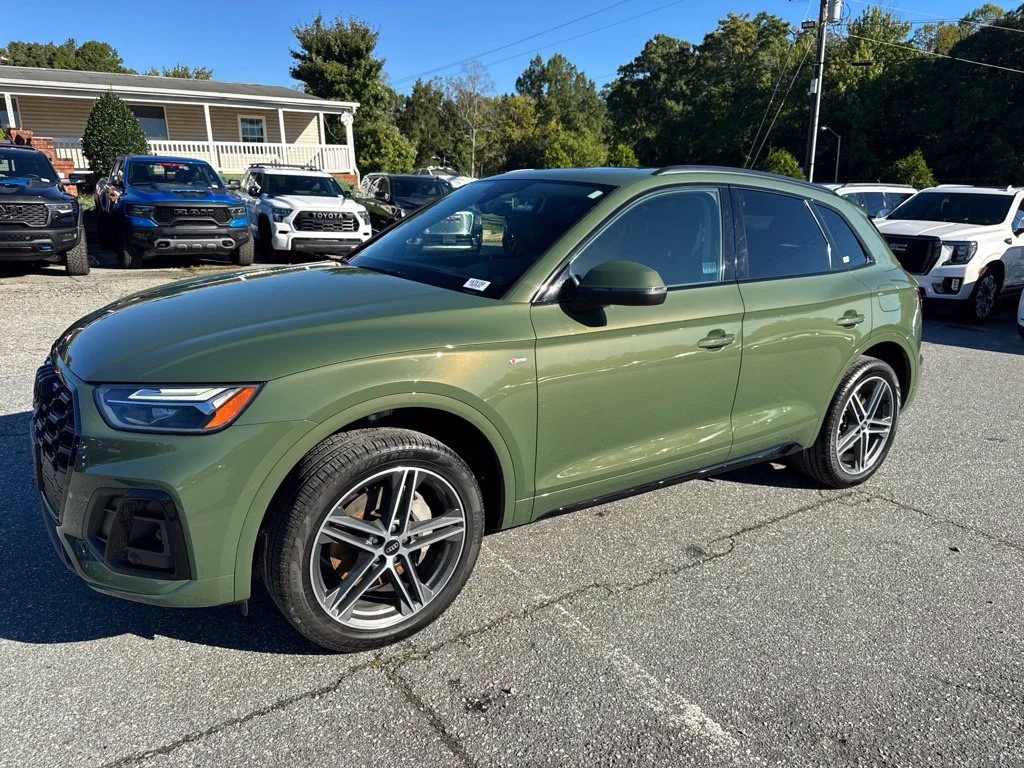 Used 2022 Green Audi 55 Premium Plus image 1