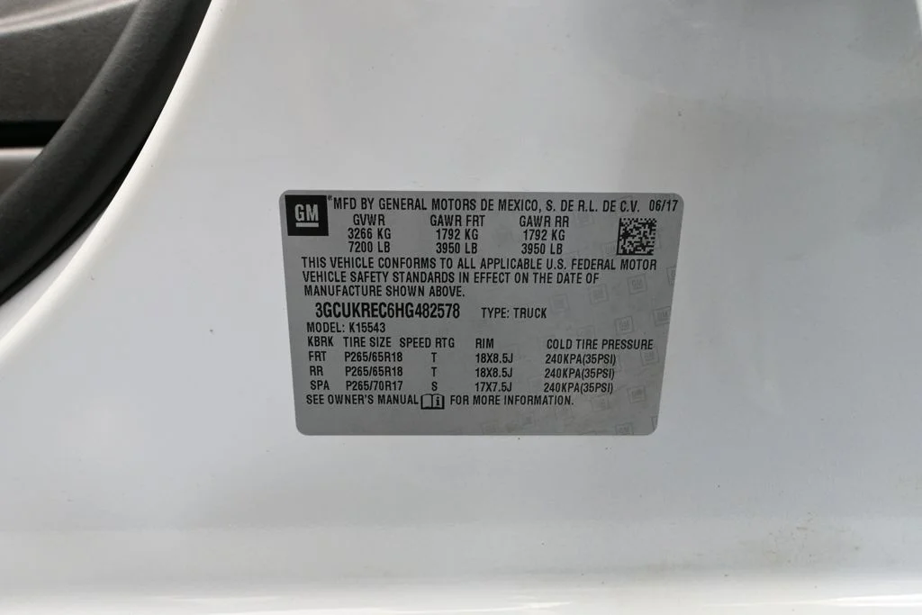 Used 2017 White Chevrolet LT image 53