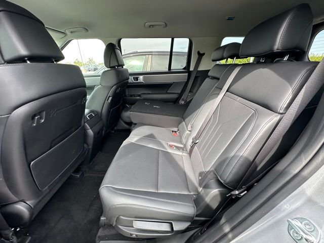 Used 2024 Silver Hyundai SEL image 28