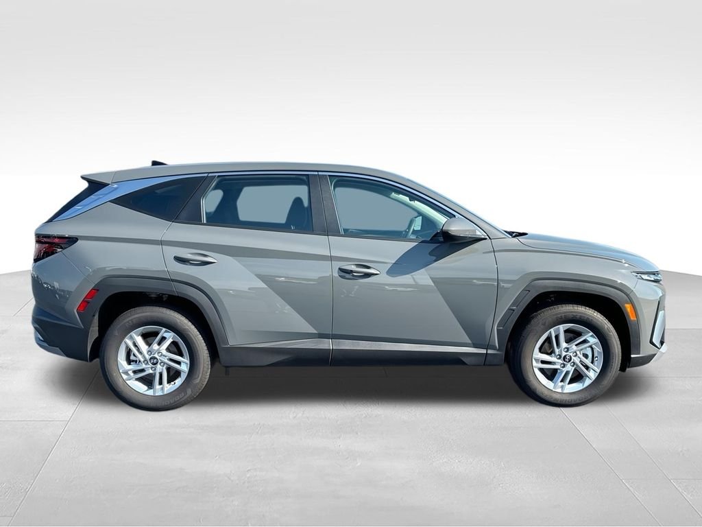2026 Hyundai Tucson SE - Photo 9