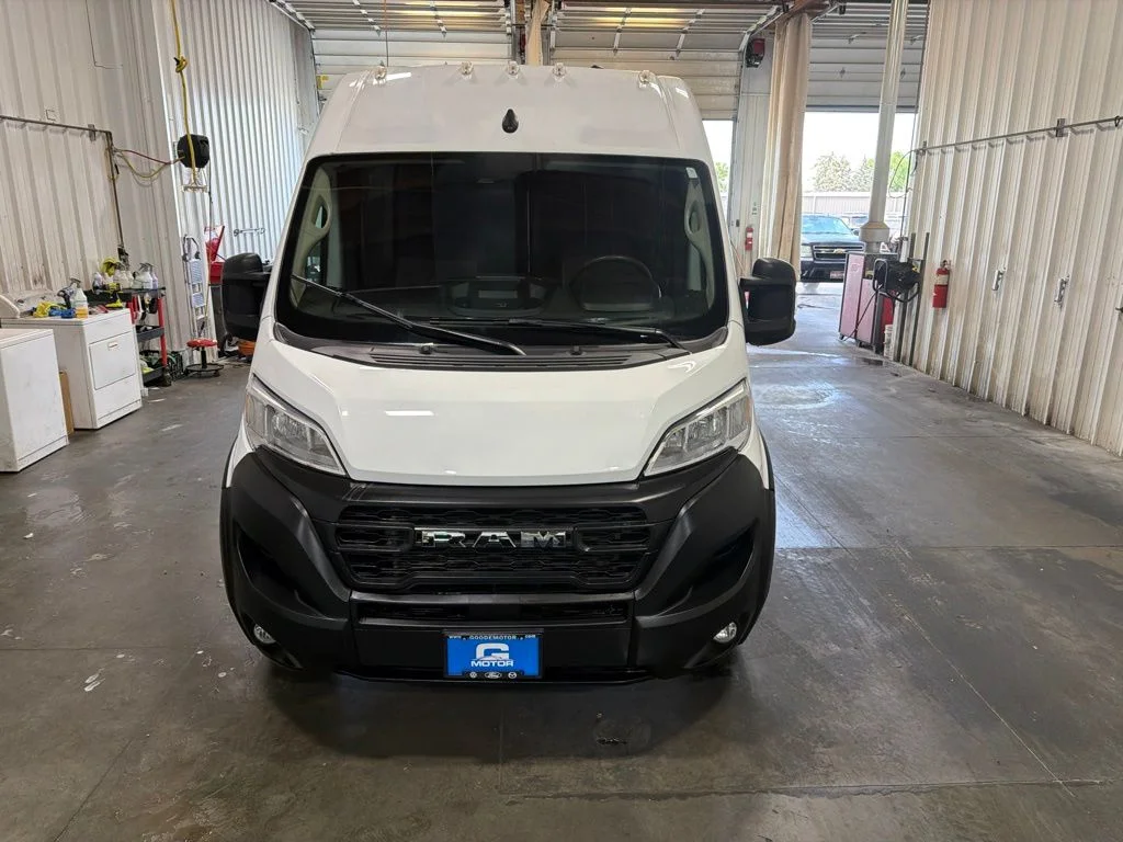 Used 2025 White Ram High Roof image 3