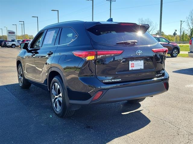 Certified Used 2021 MIDNIGHT BLACK METAL Toyota  image 7