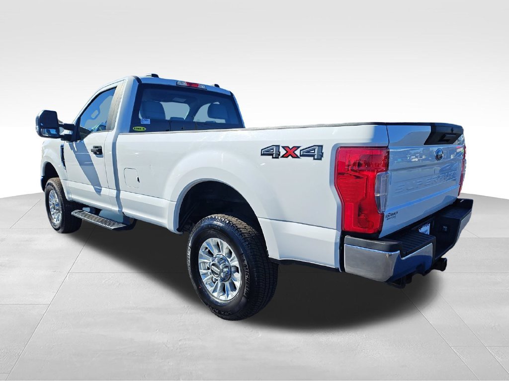 Used 2020 White Ford XL image 3