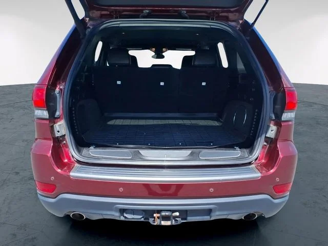 Used 2019 Red Jeep Trailhawk image 8