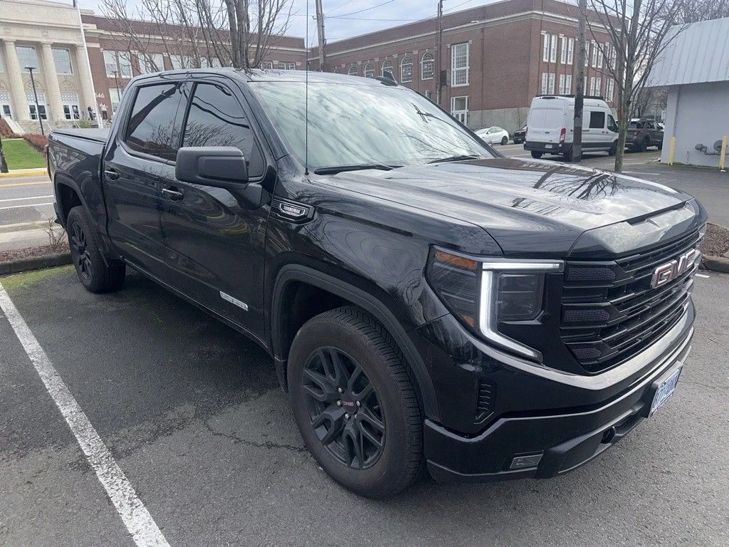Used 2025 Black GMC Elevation image 3