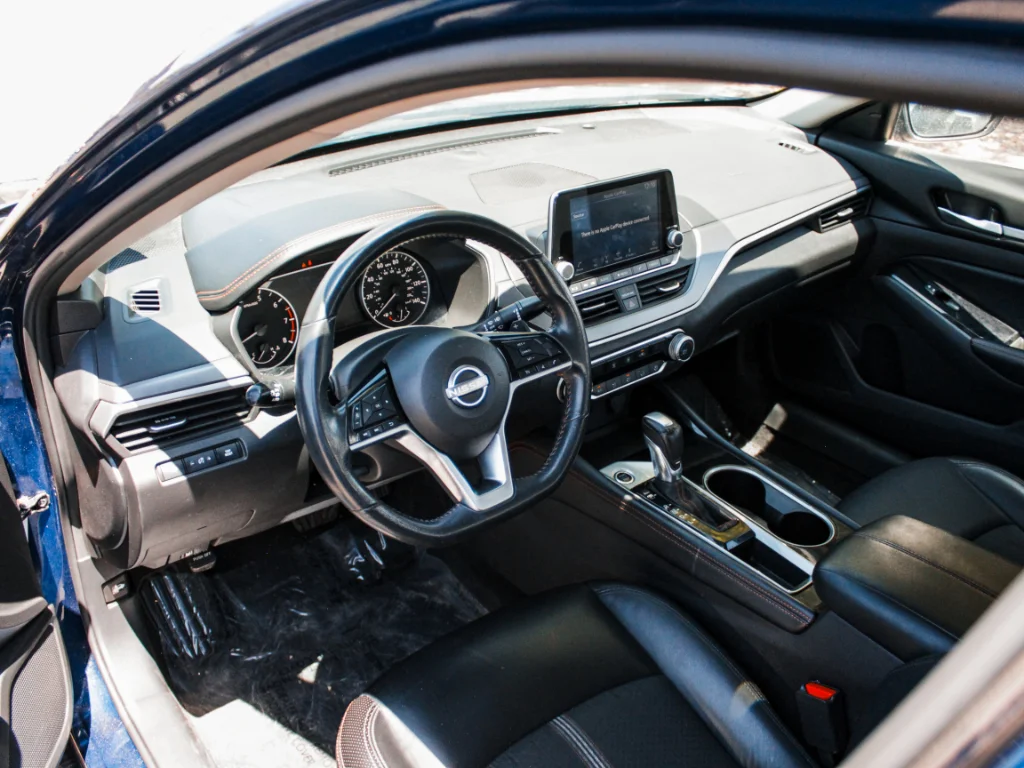 Used 2024 Deep Blue Pearl Nissan 2.5 SR image 8