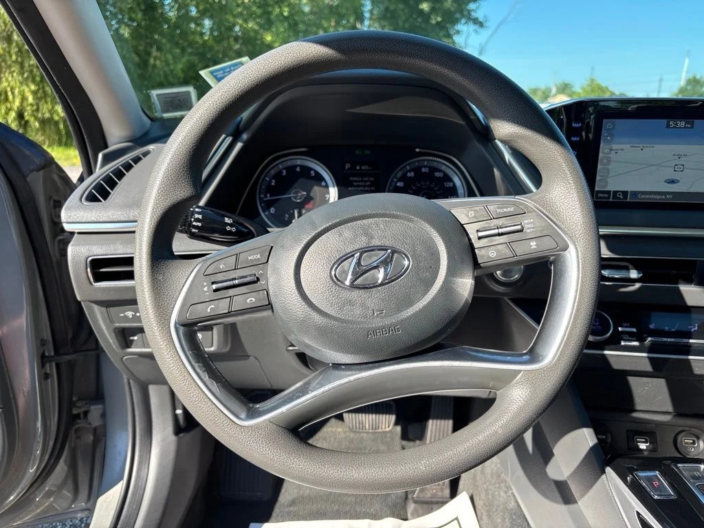 Used 2023 Gray Hyundai SEL image 19