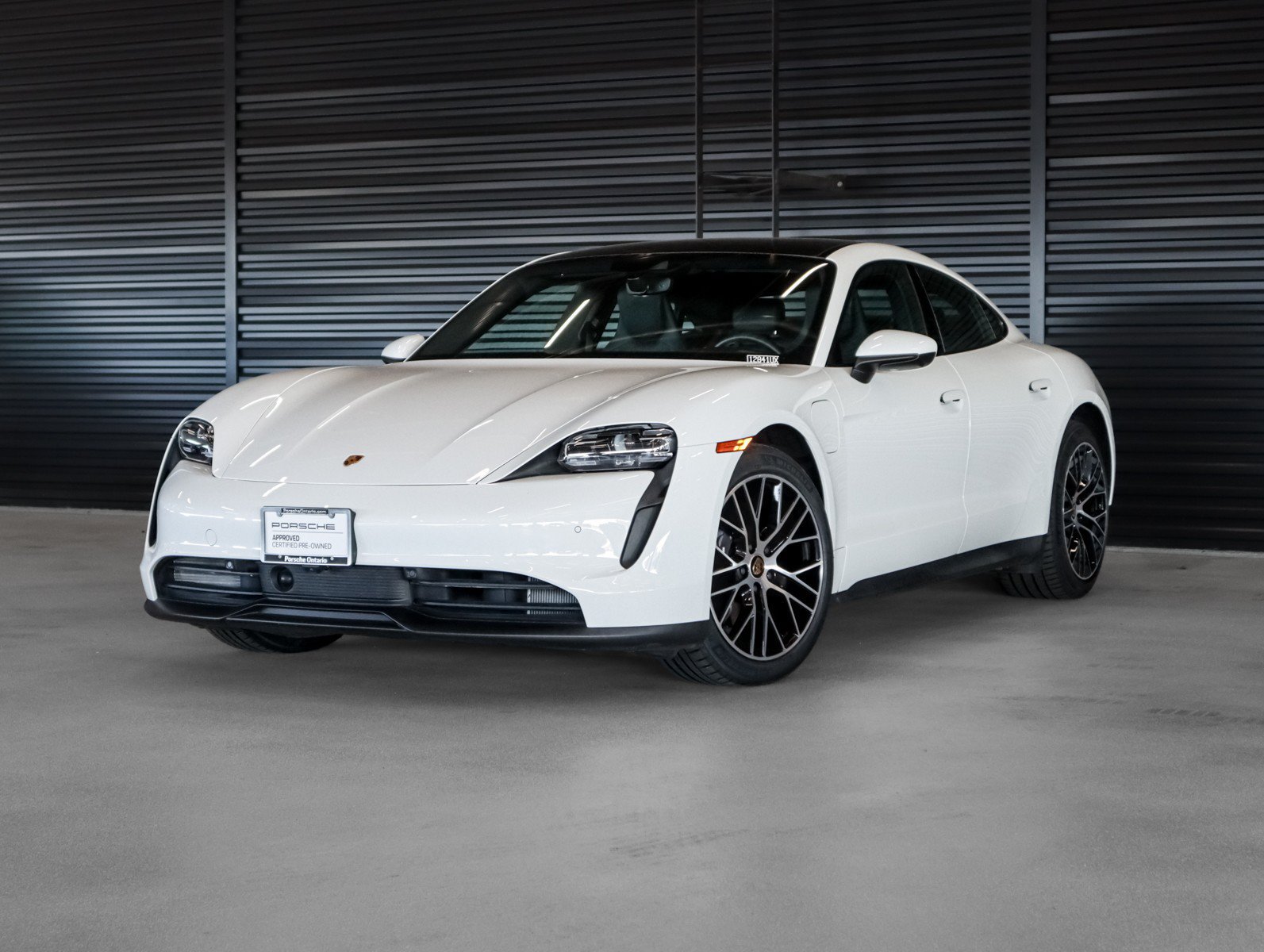 Used 2024 White Porsche  image 3