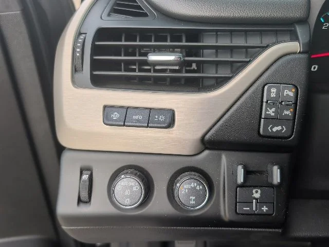 Used 2019 Black GMC Denali image 21