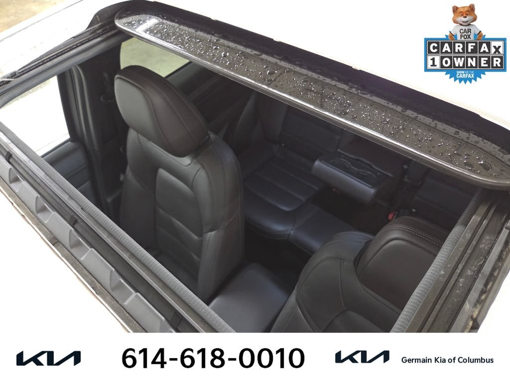 Used 2021 White Mazda Signature image 32