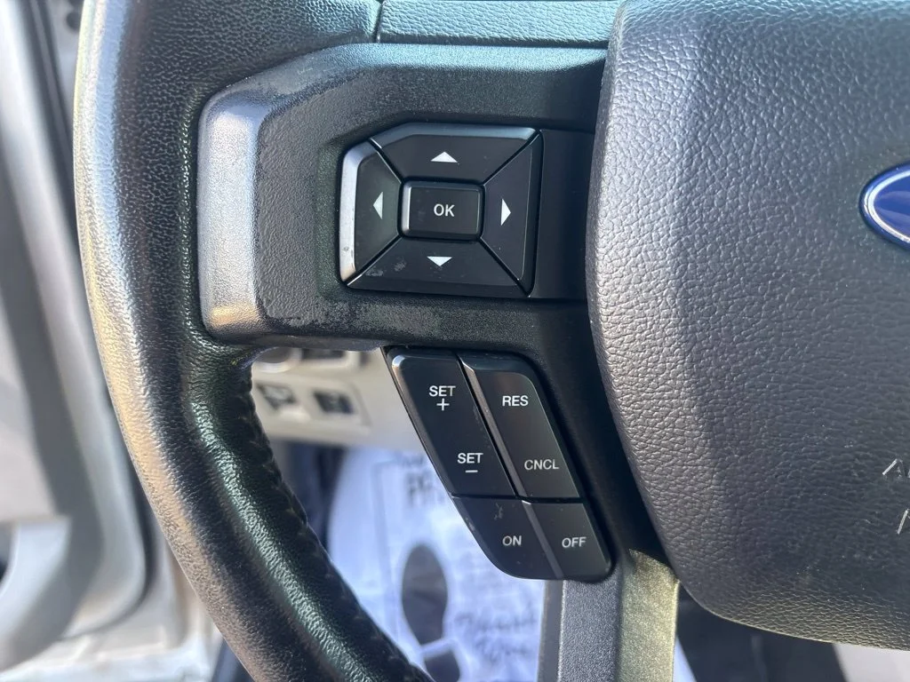 Used 2018 Silver Ford XLT image 28