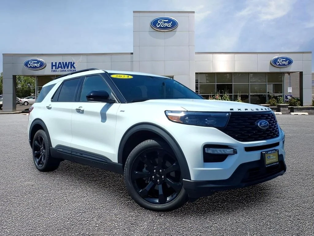 Certified Used 2024 White Metallic Ford ST-Line image 1