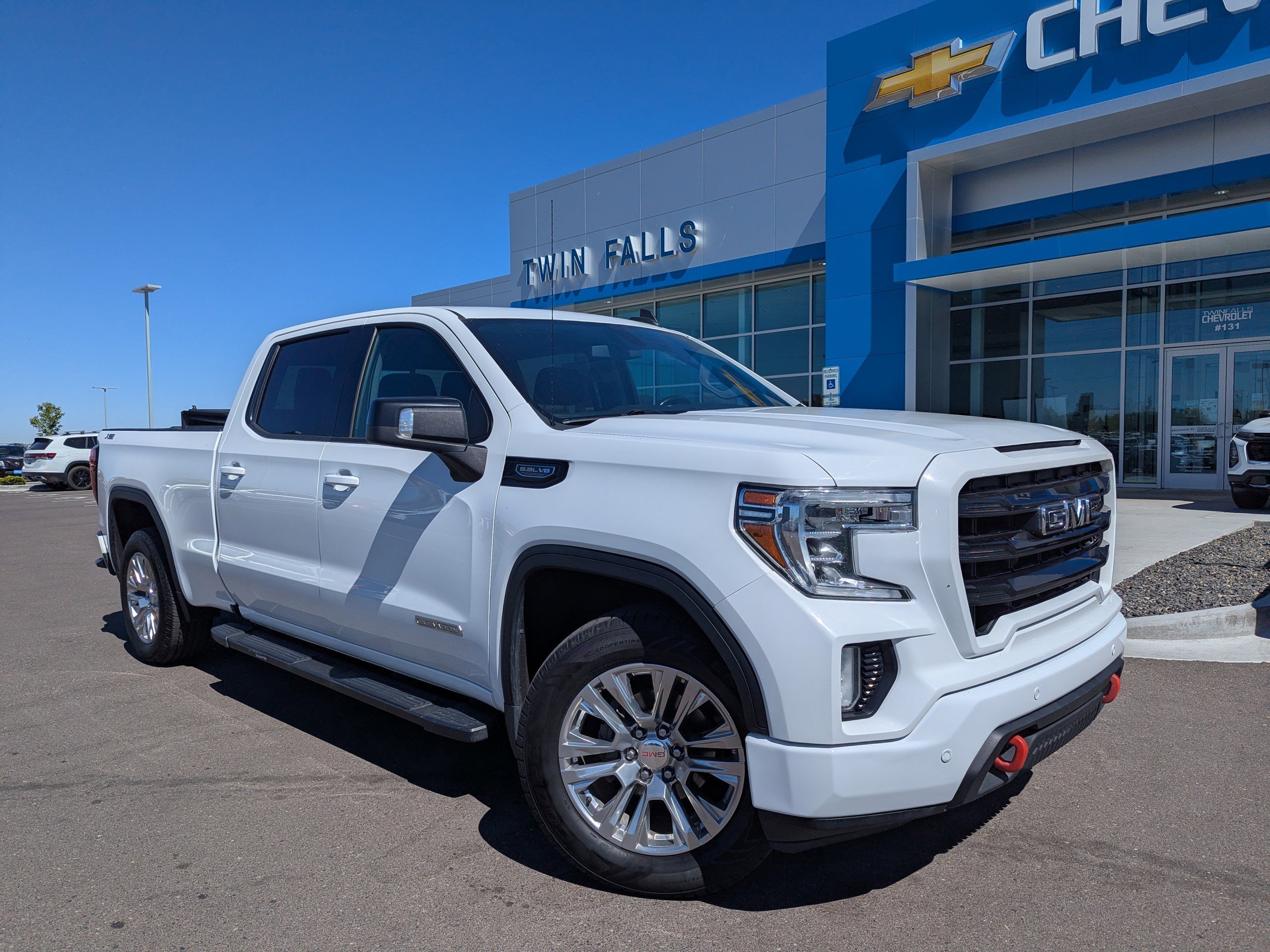 2020 GMC Sierra Elevation 4WD Crew Cab Short Box's photo
