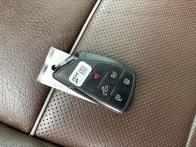 Used 2023 White GMC Denali image 11