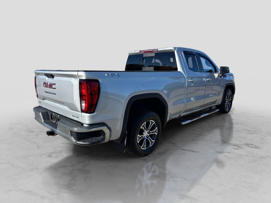 Used 2019 Silver GMC SLE image 5