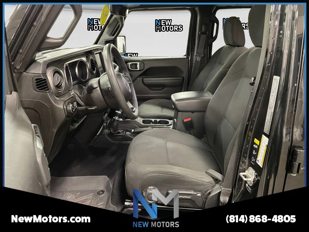Used 2023 Black Clearcoat Jeep Sport S image 9