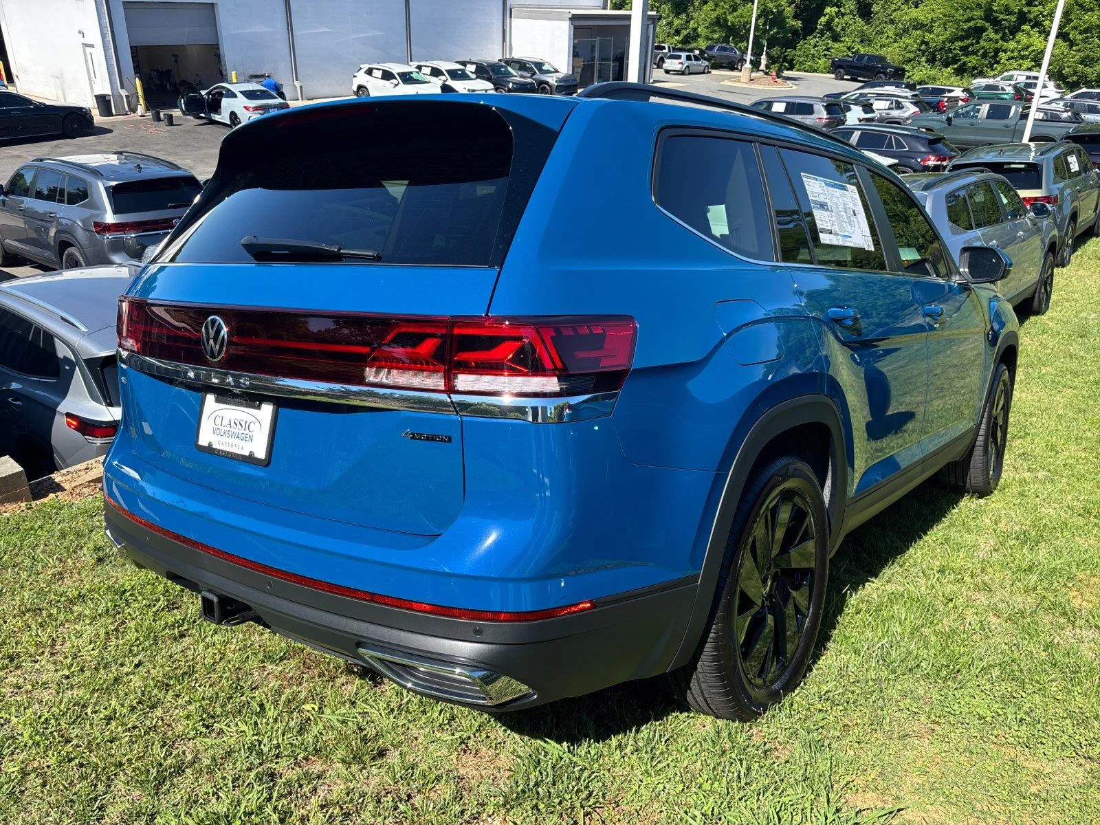 New 2026 Mountain Lake Blue Metallic Volkswagen 2.0T SE w/Technology image 6