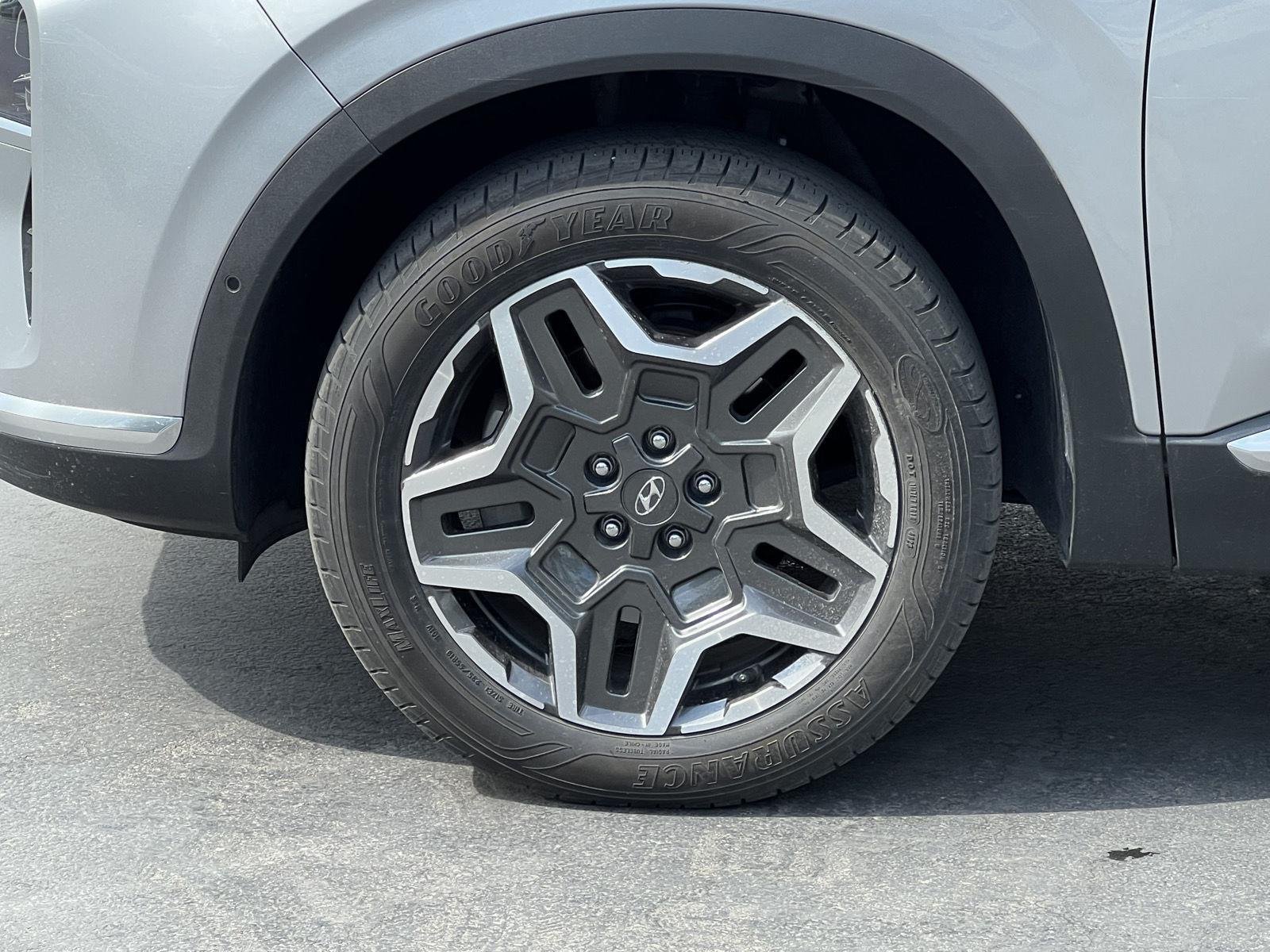 Used 2023 Shimmering Silver Hyundai Limited image 13
