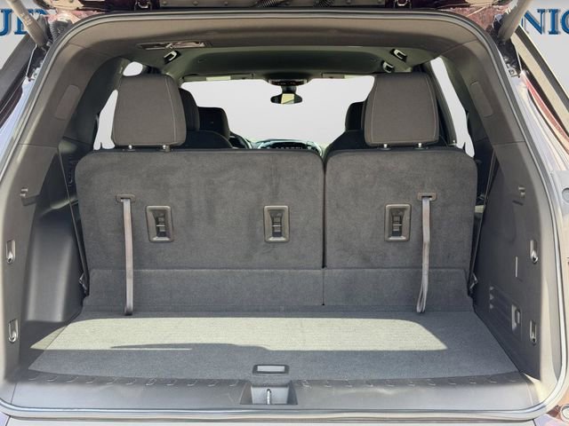 2023 Chevrolet Traverse 1LT - Photo 13