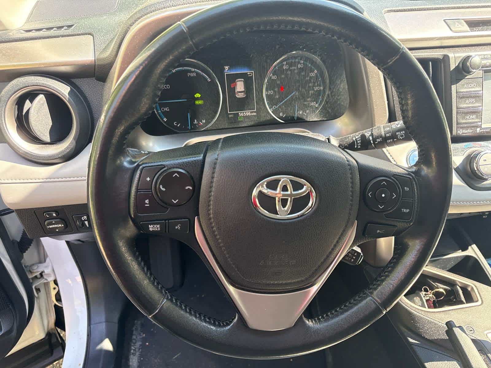 Used 2018 Super White Toyota Hybrid XLE image 11