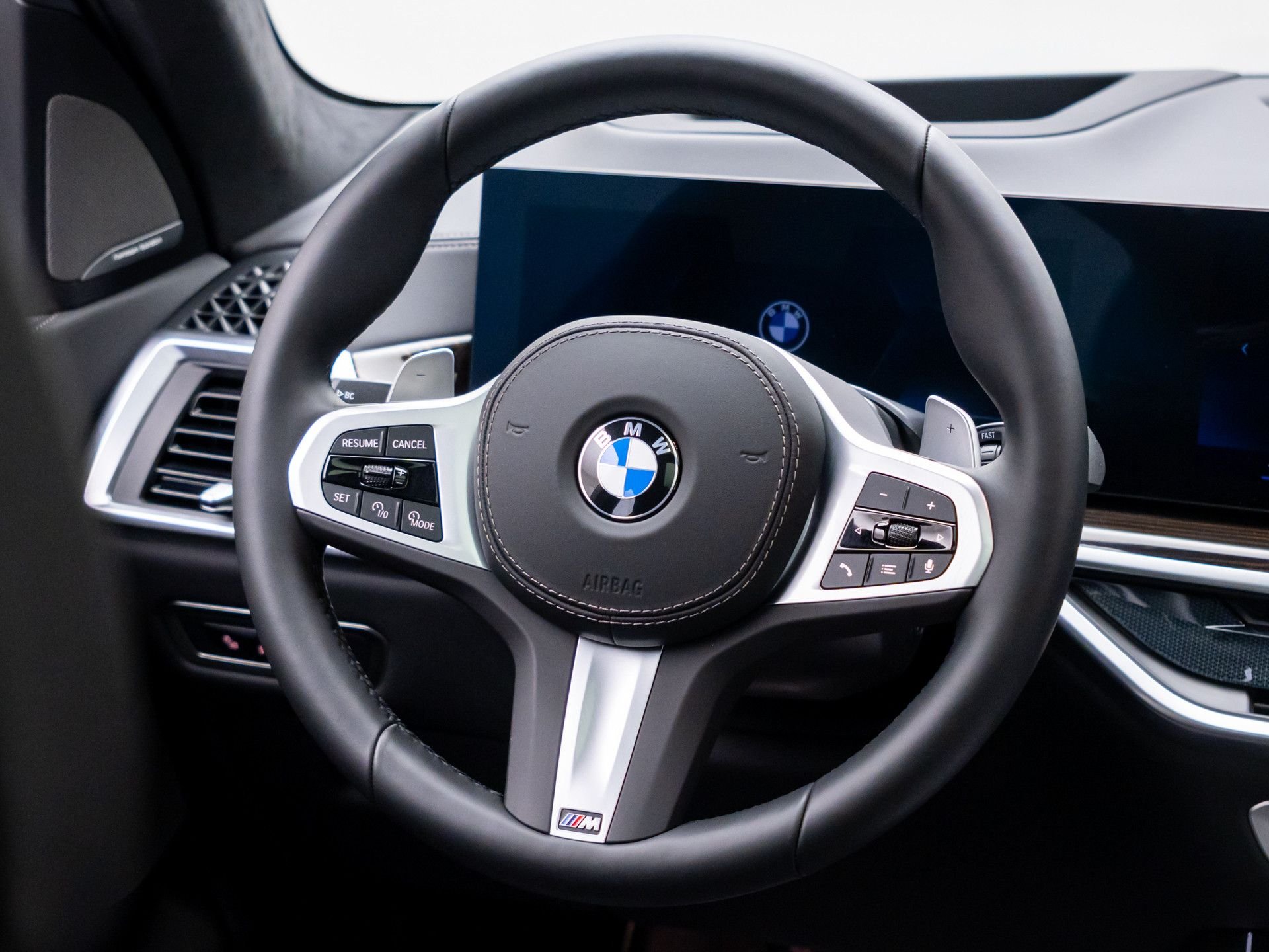 Certified Used 2026 Brooklyn Grey Metallic BMW xDrive40i image 11